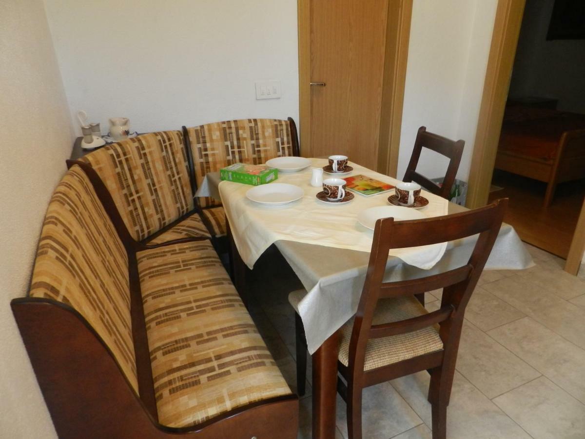 Apartment Eli Lumbarda Buitenkant foto
